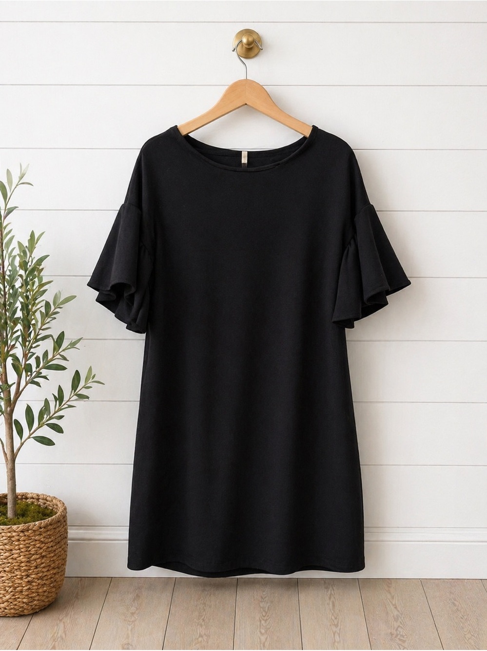 🖤 Red Lolly Black Ruffle Sleeve Dress | Flowy Shift Dress | Size M